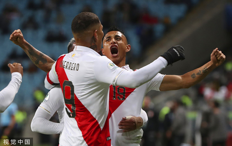 抢庄牛牛-王大雷霸气扑救